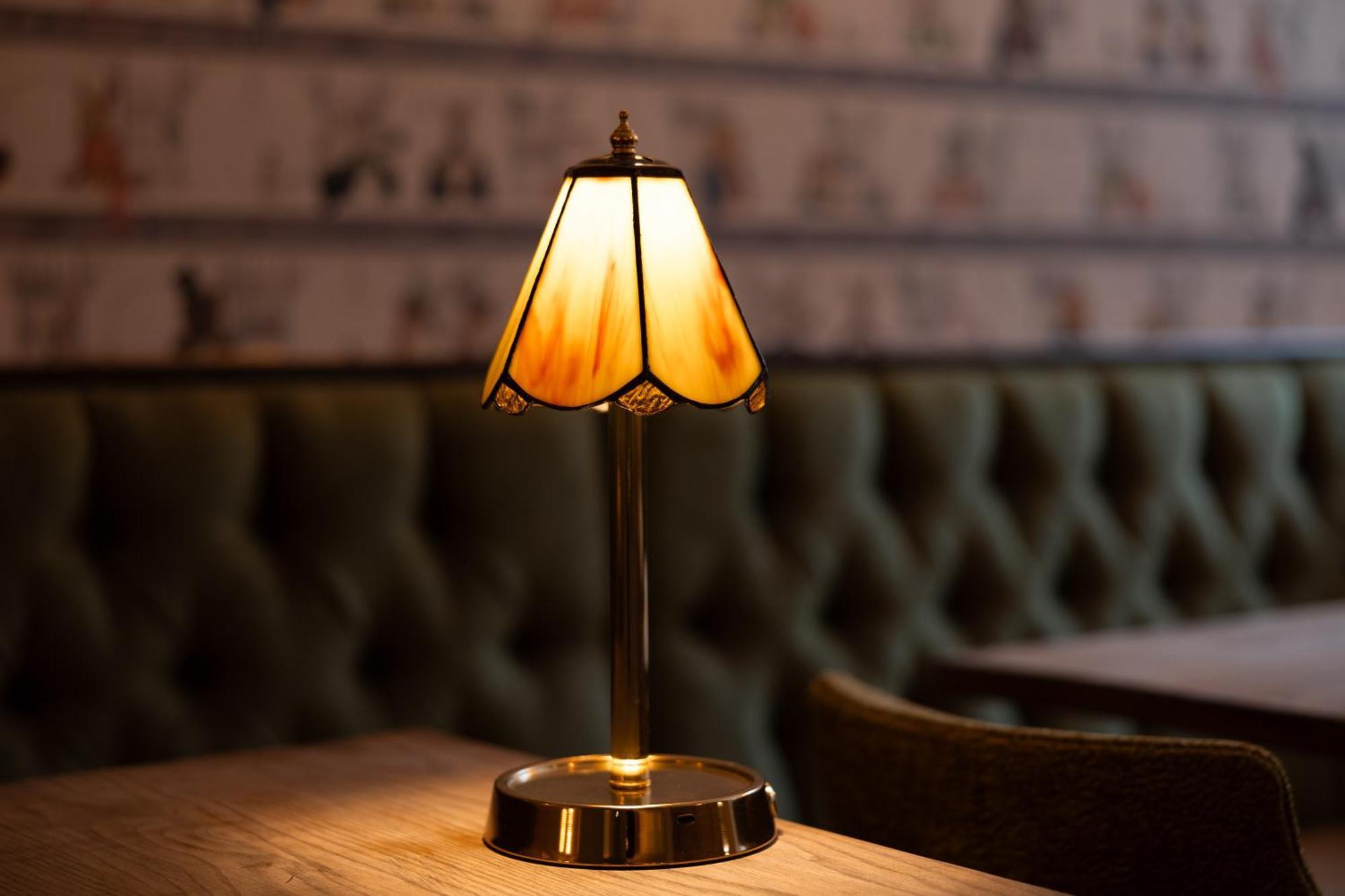 The Resolution Hotel Уитби Екстериор снимка