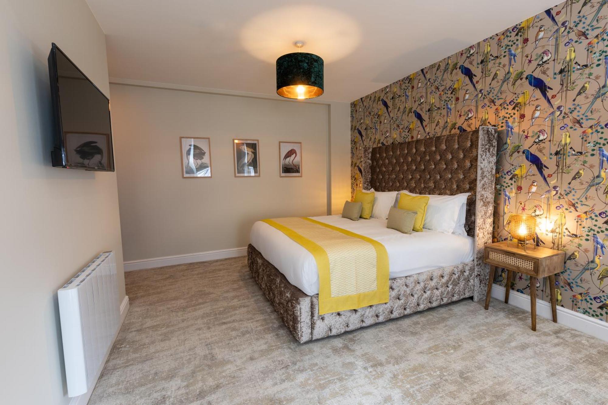 The Resolution Hotel Уитби Екстериор снимка